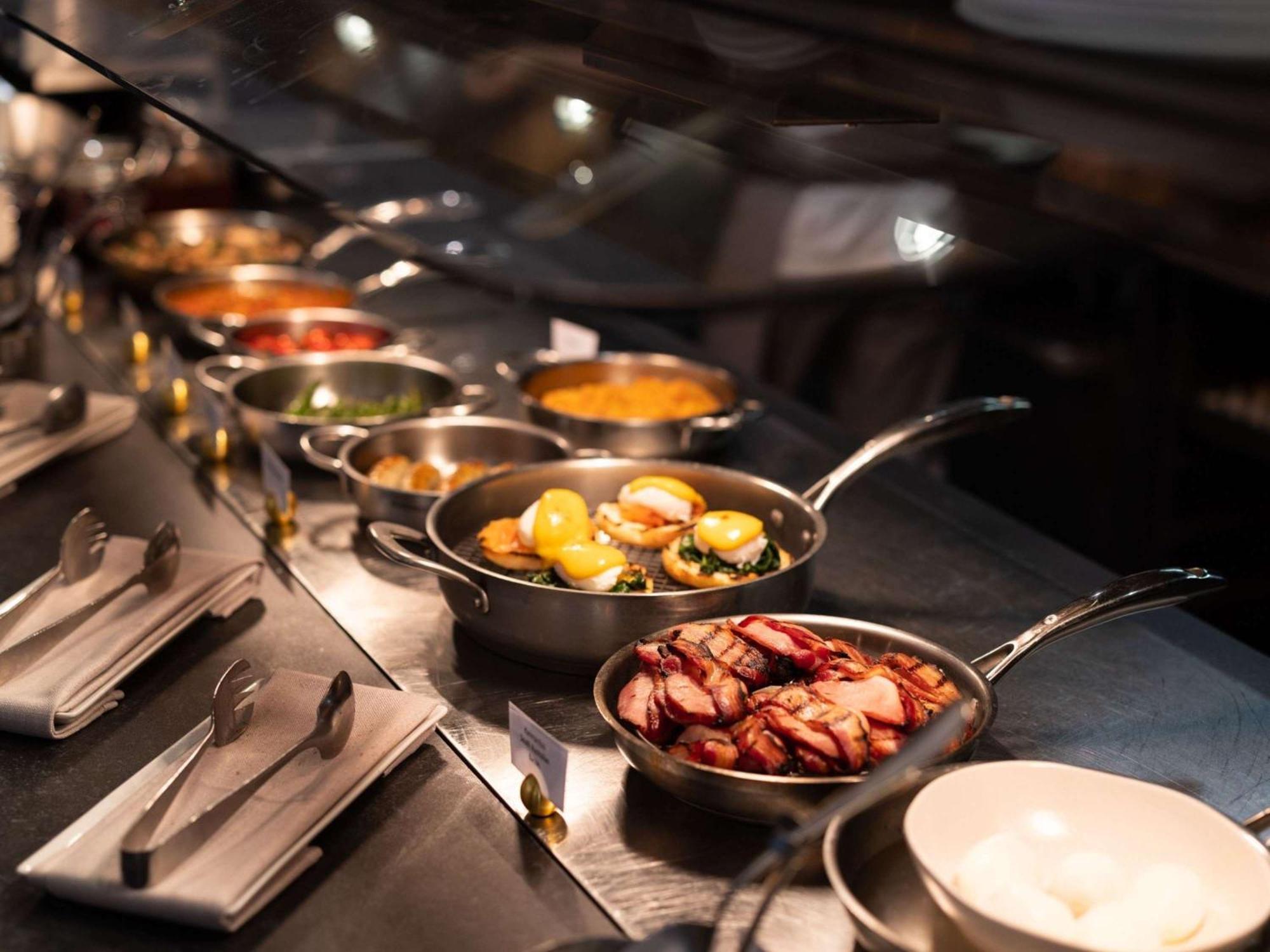 The Playford Adelaide - Mgallery Εξωτερικό φωτογραφία A buffet at a restaurant