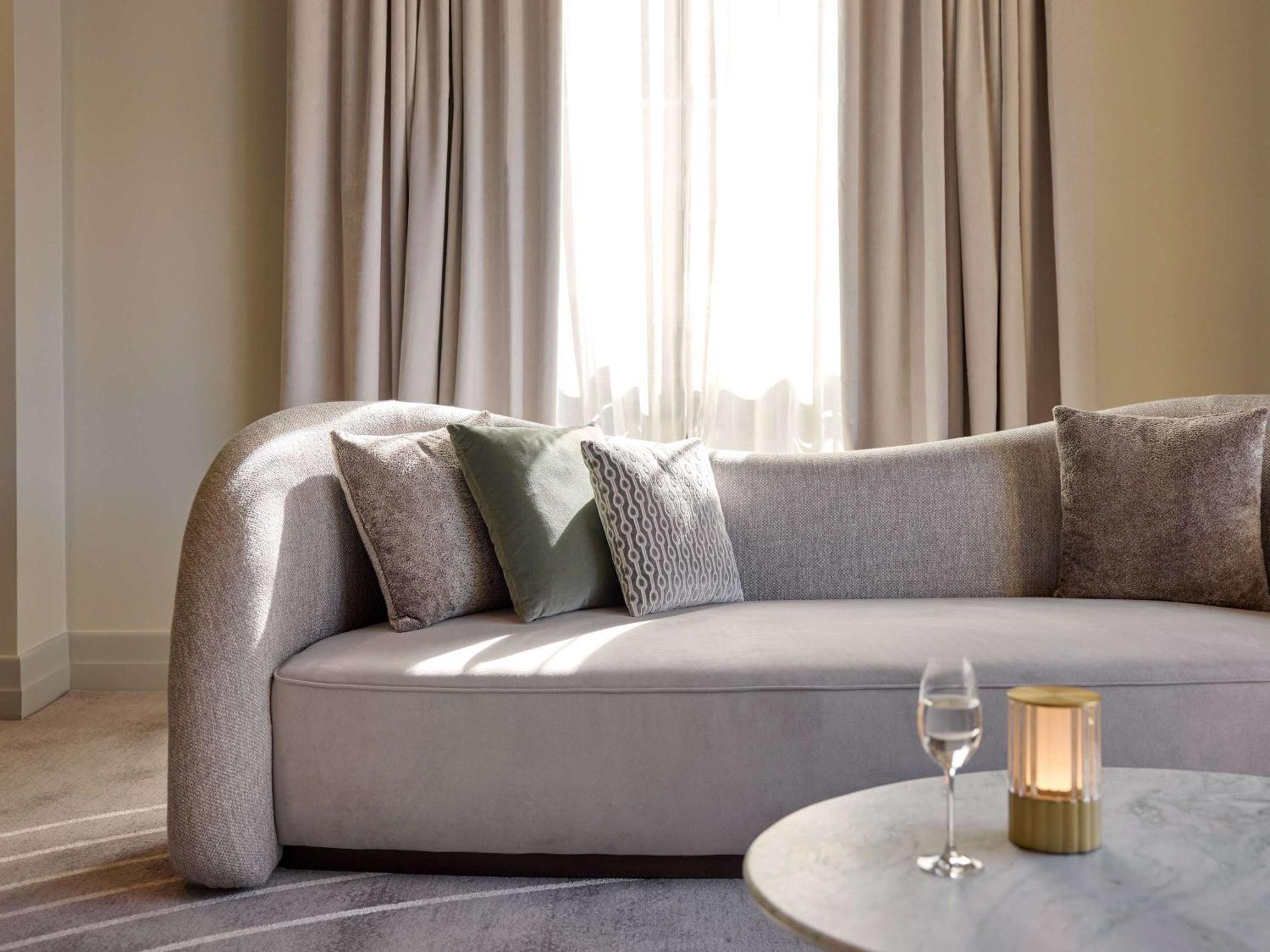 The Playford Adelaide - Mgallery Εξωτερικό φωτογραφία A sofa