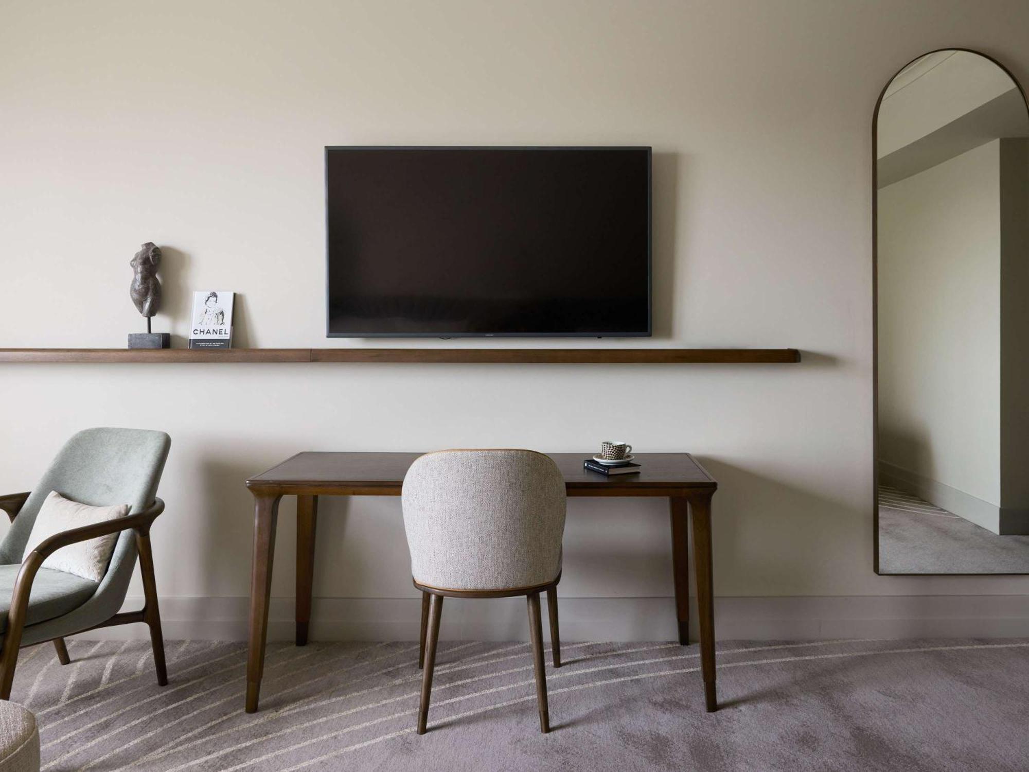 The Playford Adelaide - Mgallery Εξωτερικό φωτογραφία A television mounted on a wall